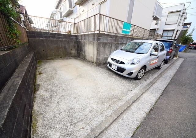 ルミエール泉Aの物件内観写真