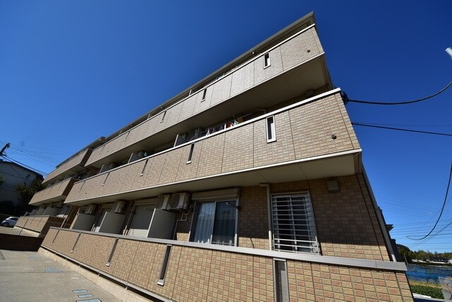 ベルソス高倉Bの物件外観写真