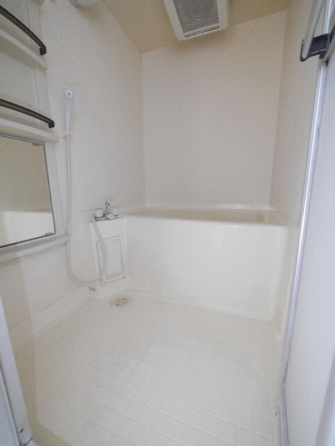 千草台谷本マンションの物件内観写真