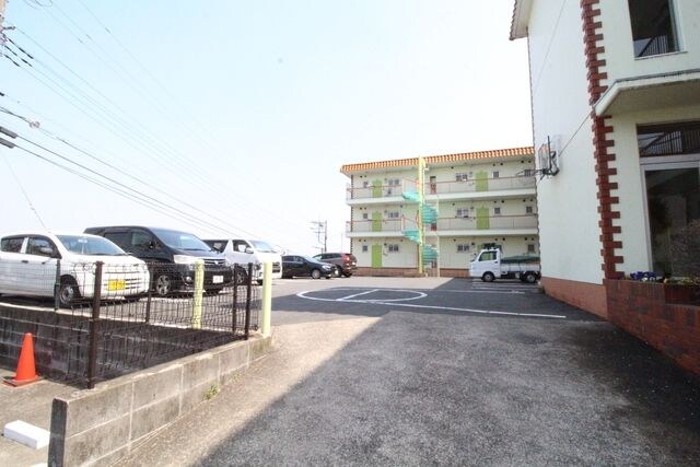 千草台谷本マンションの物件内観写真