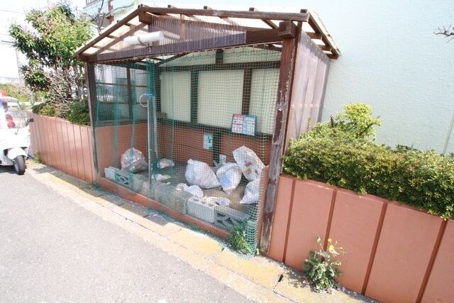 千草台谷本マンションの物件内観写真