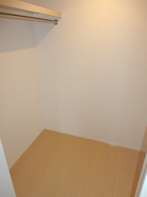 スプリングヒルズの物件内観写真