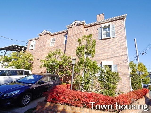 赤れんがの家の物件外観写真