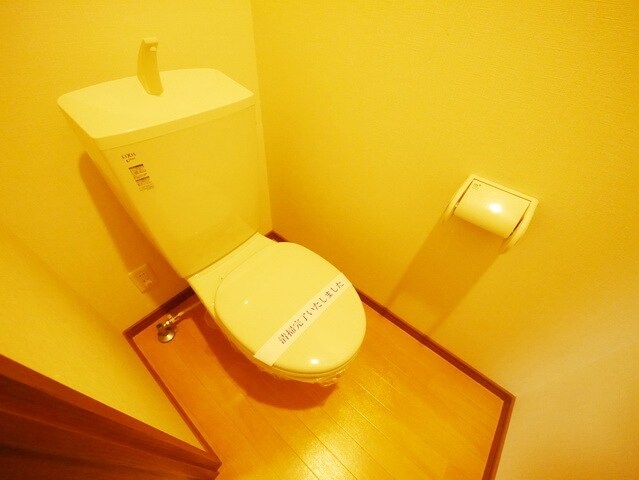 セレーヌ仲町台Aの物件内観写真