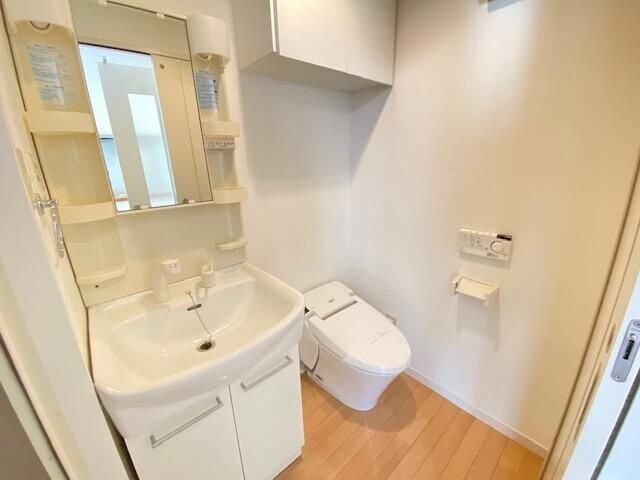 ホワイトレジデンス鷺沼の物件内観写真