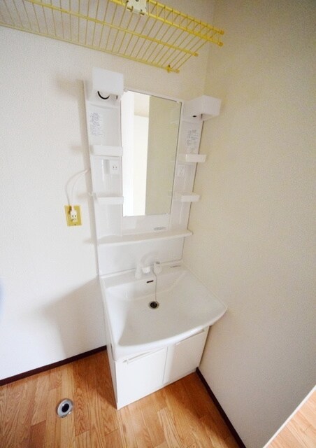 ルミエール泉Aの物件内観写真