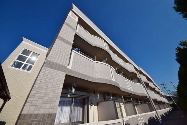 アタラクシアの物件外観写真