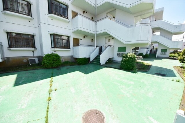 ロイヤルプラザ湘南の物件内観写真