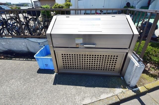 ロイヤルプラザ湘南の物件内観写真