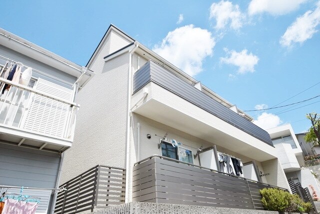 ローズマリー二俣川の物件外観写真