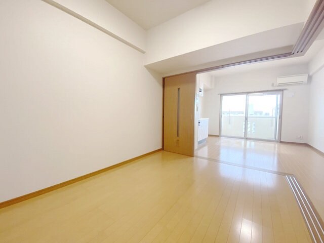 ロイヤルピジョン岩塚の物件内観写真