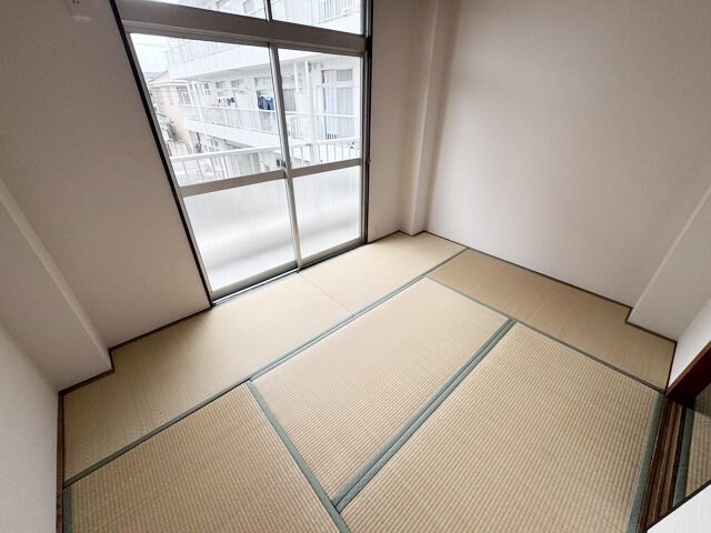 松葉第一マンションの物件内観写真