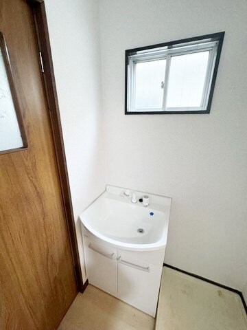 松葉第一マンションの物件内観写真