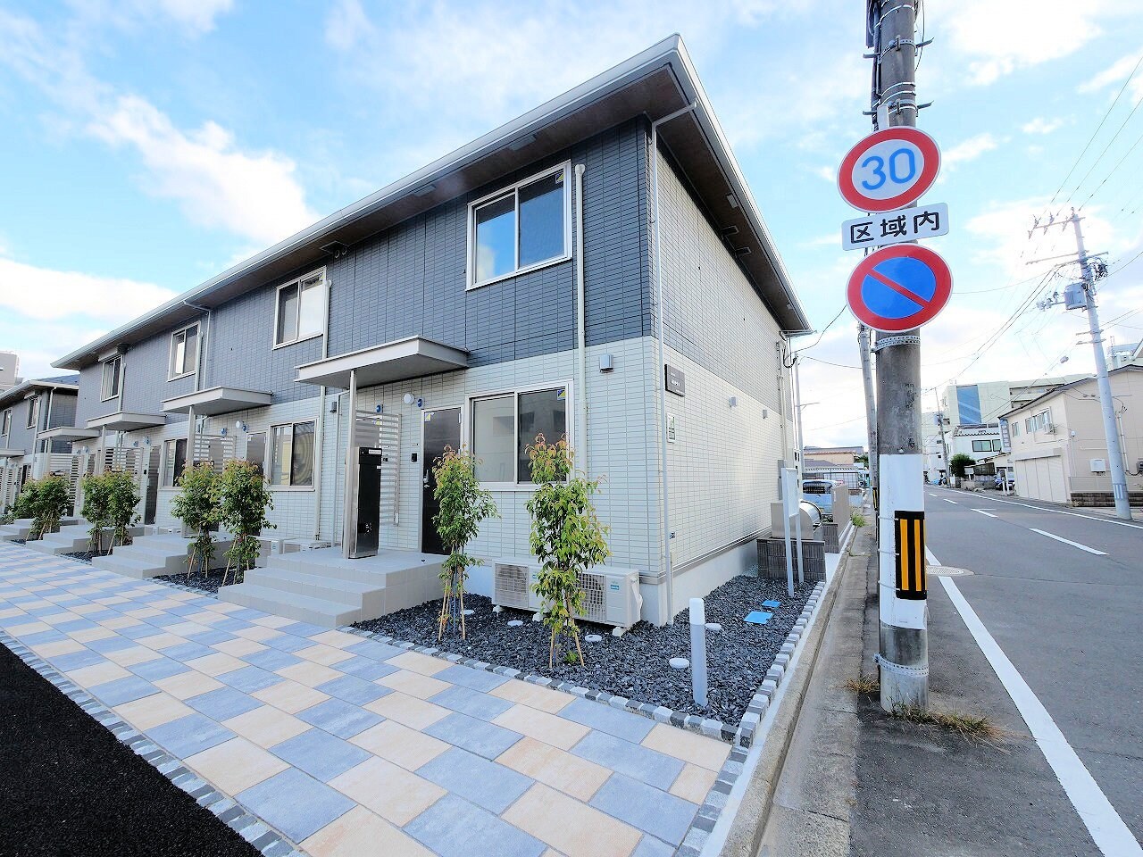 D-ROOMあさかや IIの物件外観写真