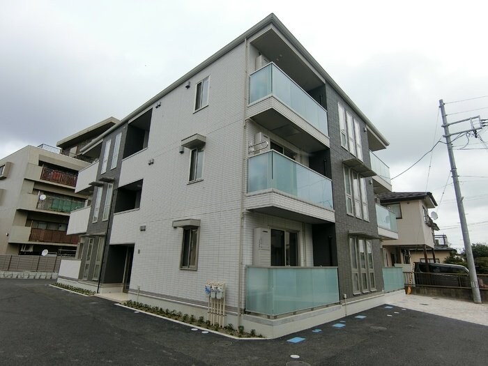 アラモード郡山の物件外観写真