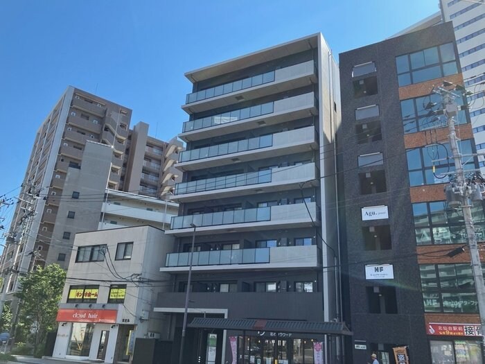 Quarante-deux KITASENDAIの物件外観写真