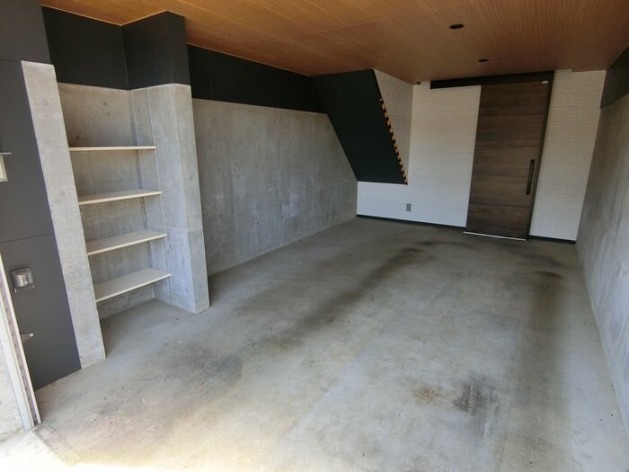 ガレージハウス東北福祉大前駅の物件内観写真