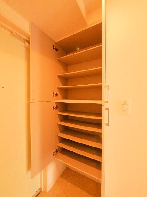 カスタリア榴ヶ岡の物件内観写真