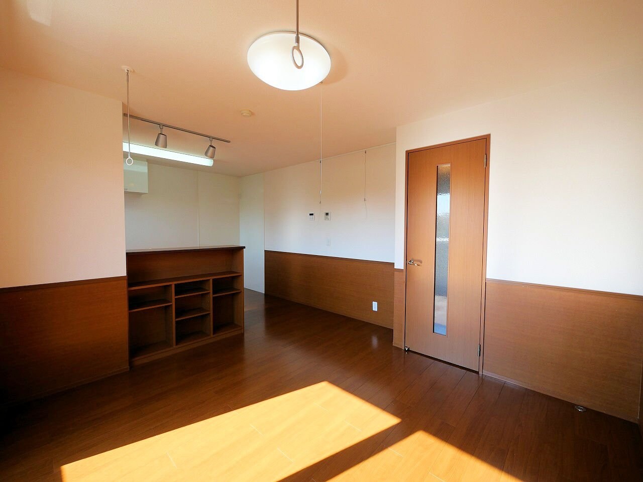 イズ・ミル中央の物件内観写真