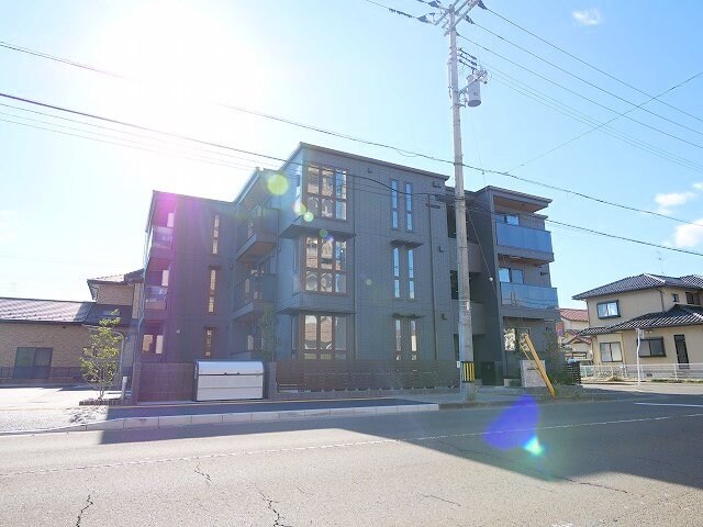 D-ROOM荒井1丁目の物件外観写真