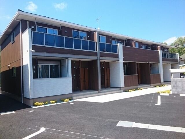 アパパネIIIの物件外観写真