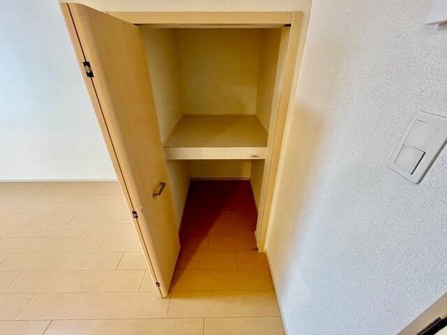 サニーエアリーハウスの物件内観写真