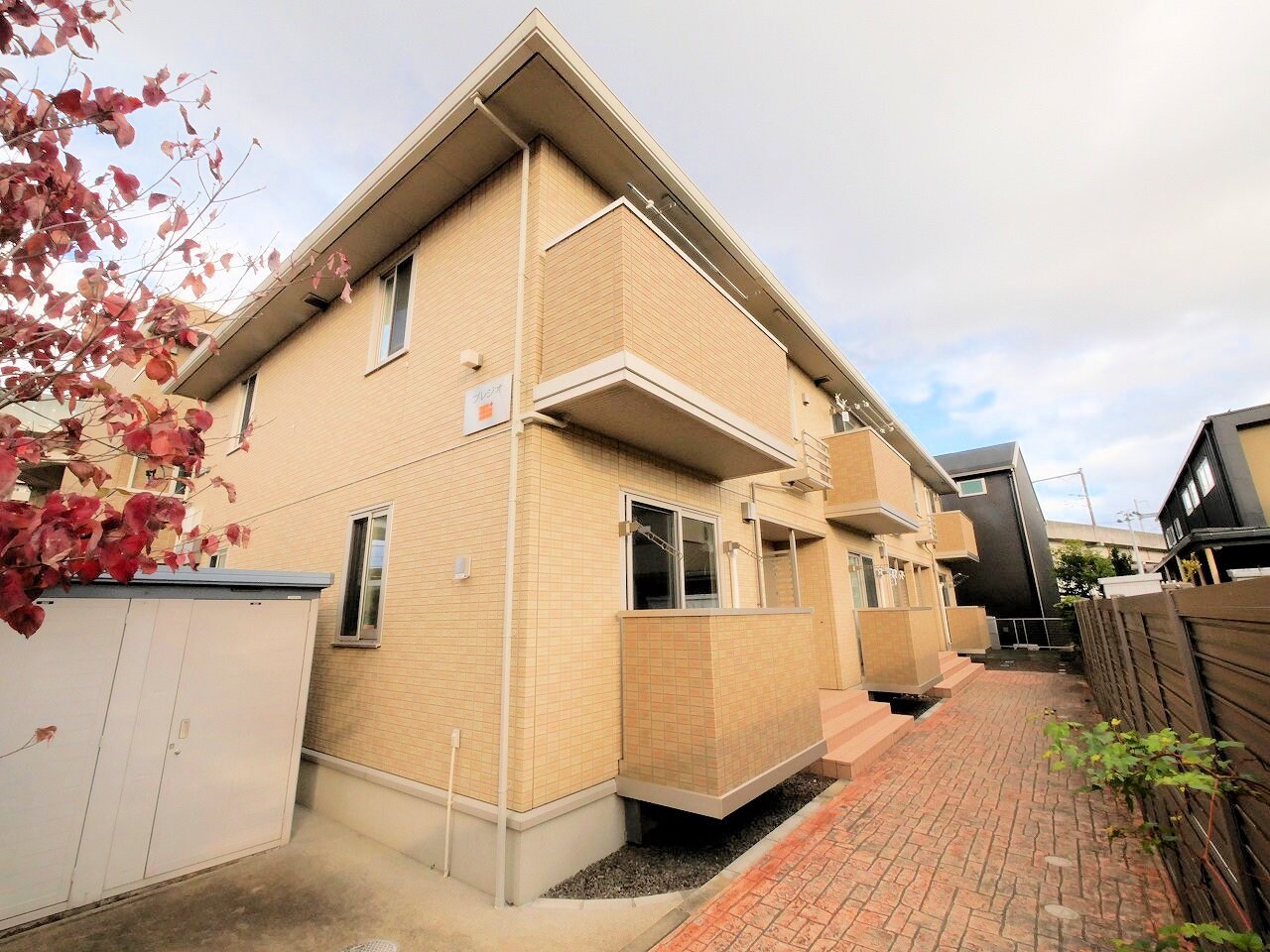 プレジオの物件外観写真