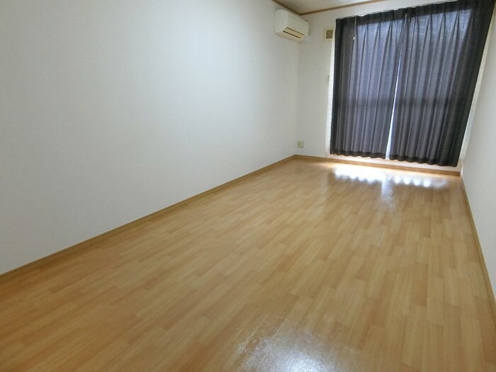 シンフォニー IIIの物件内観写真