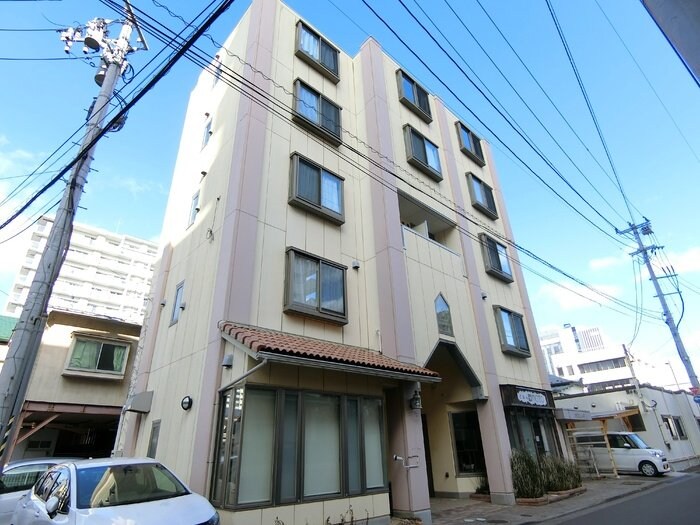 メゾンセノーテの物件外観写真