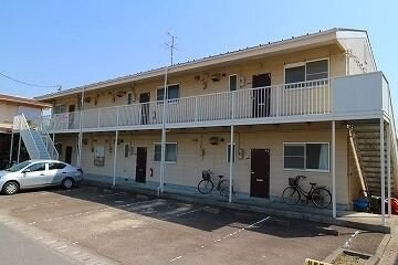 パークドライブイズミの物件外観写真