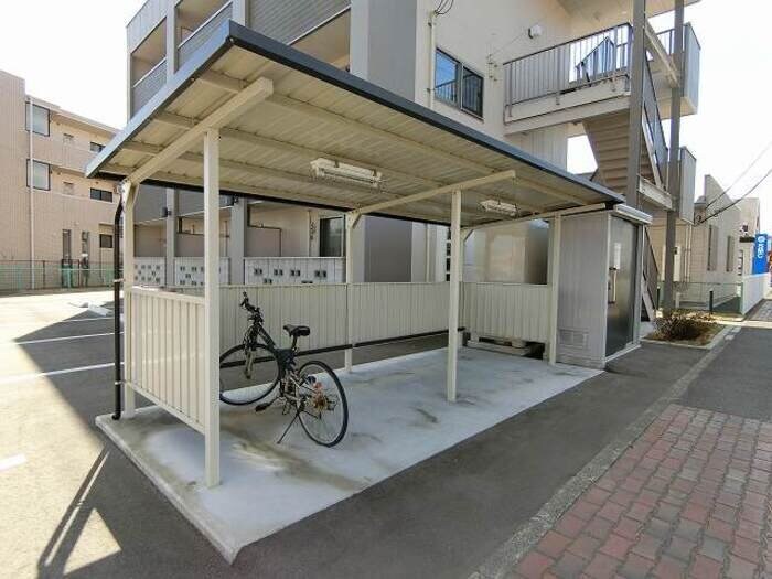 フラッツ市名坂の物件内観写真