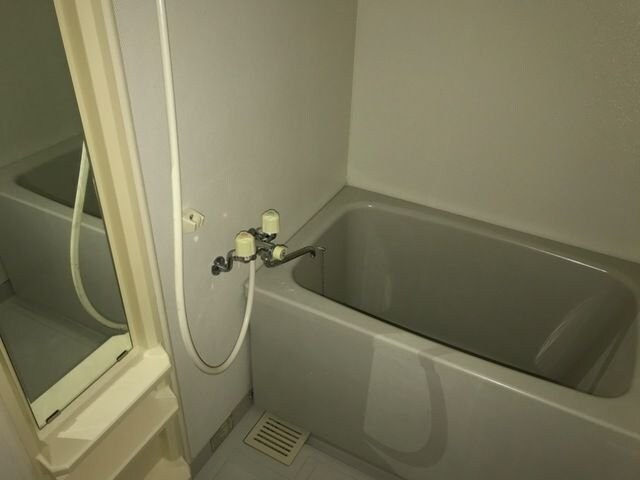 グランドール弐番館の物件内観写真