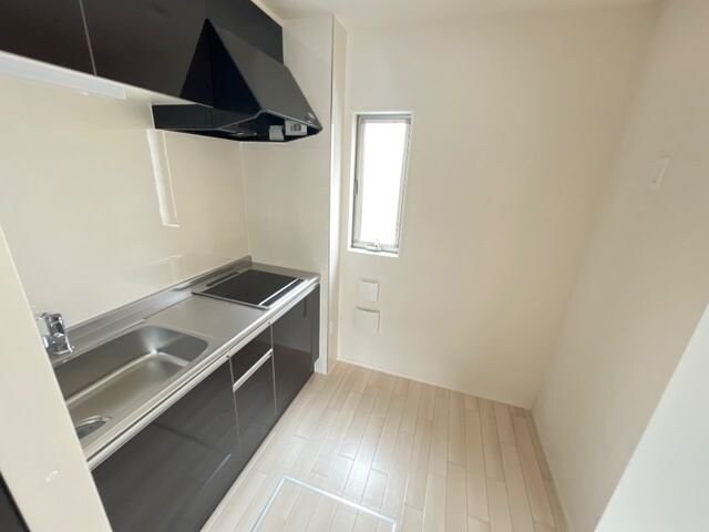 アインタウゼント3の物件内観写真