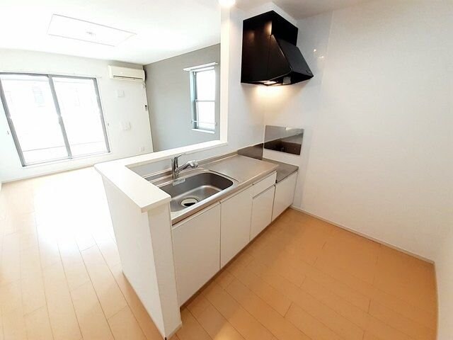 サンシャイン四郎丸の物件内観写真