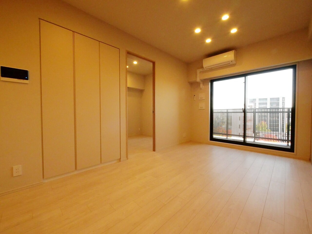 シーズンフラッツ青葉通一番町の物件内観写真