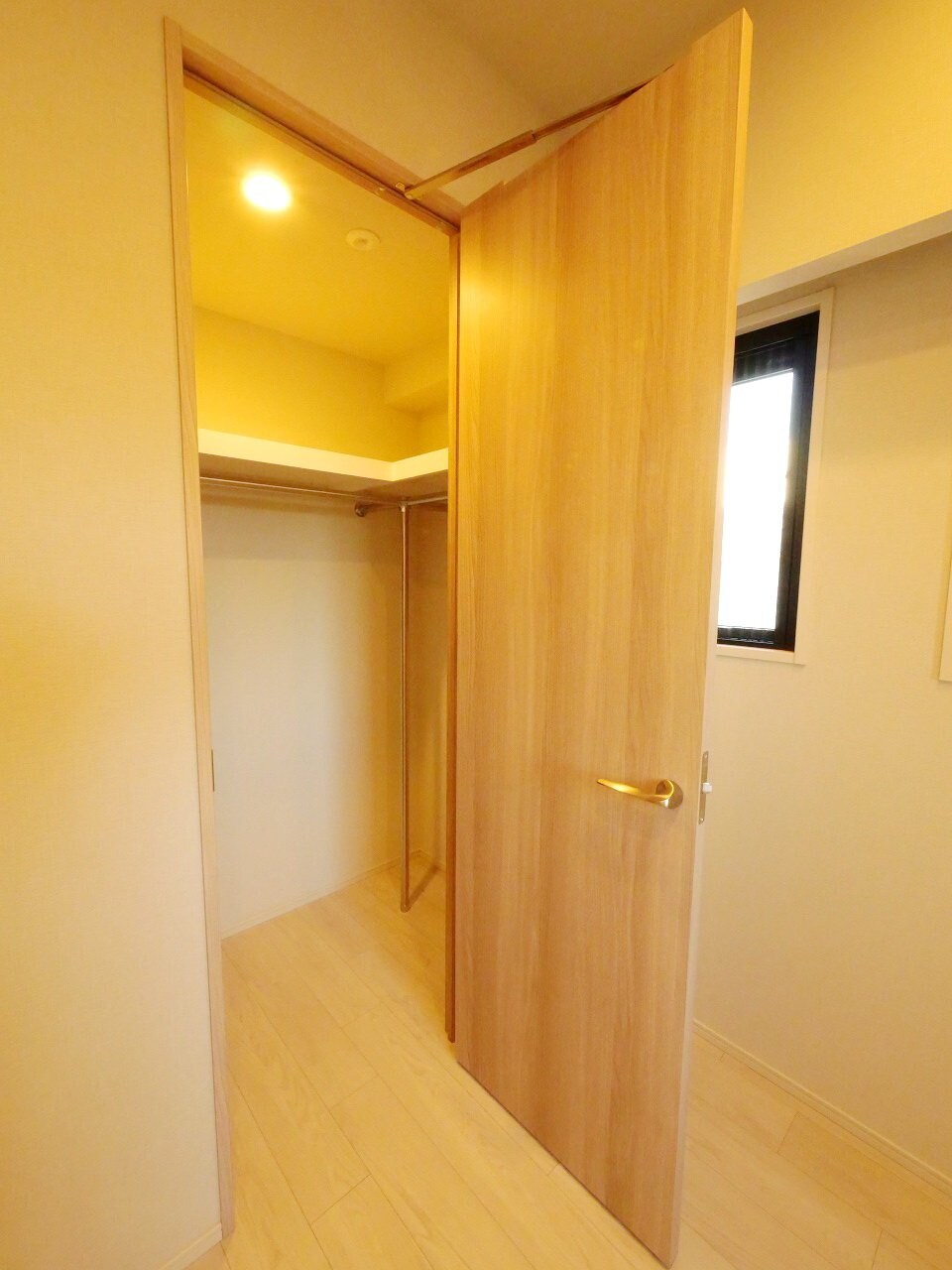 シーズンフラッツ青葉通一番町の物件内観写真