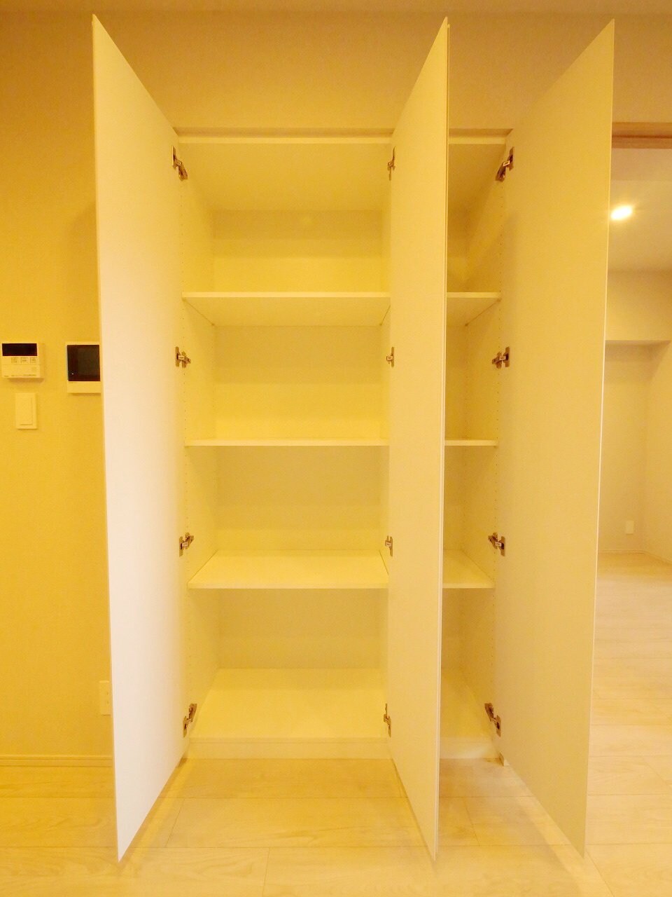 シーズンフラッツ青葉通一番町の物件内観写真