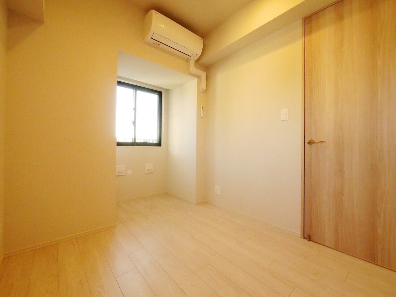 シーズンフラッツ青葉通一番町の物件内観写真