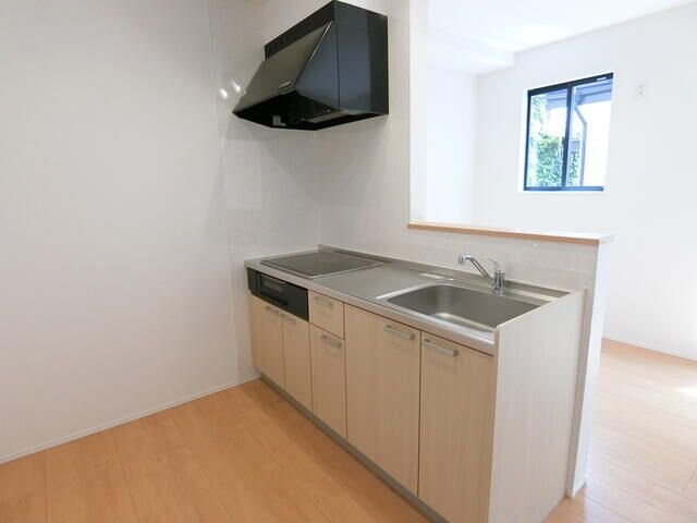 アイリーコート南小泉の物件内観写真