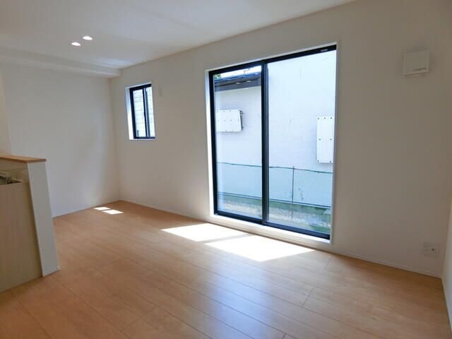 アイリーコート南小泉の物件内観写真