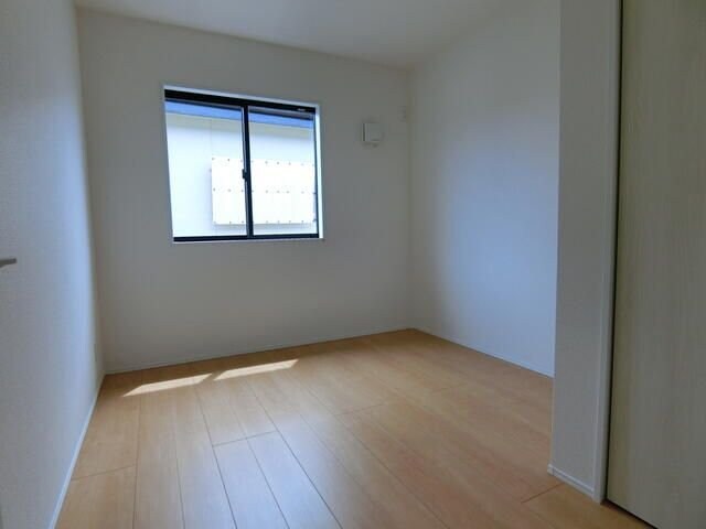 アイリーコート南小泉の物件内観写真