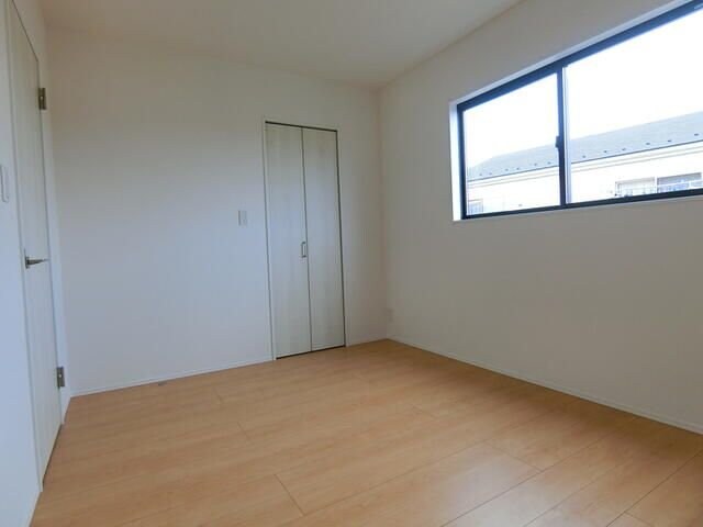 アイリーコート南小泉の物件内観写真