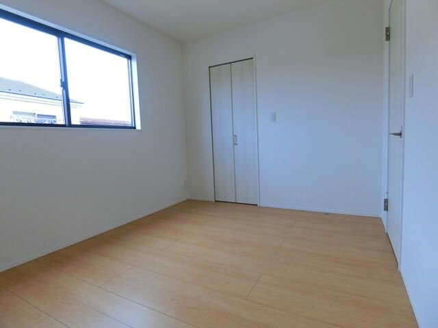 アイリーコート南小泉の物件内観写真