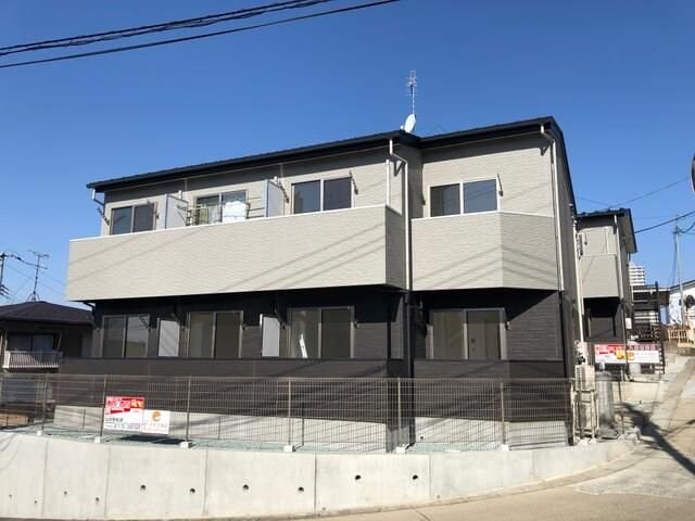 シャトーレイネ B棟の物件外観写真