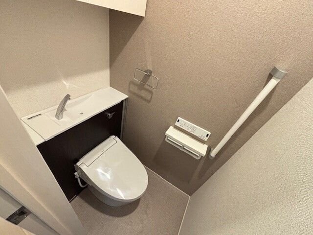 プール・モエの物件内観写真