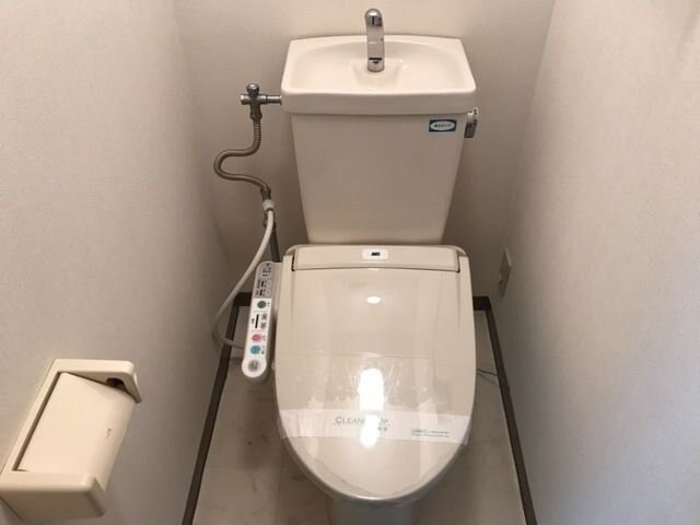 クレストール市名坂の物件内観写真