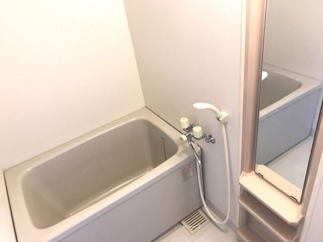 クレストール市名坂の物件内観写真