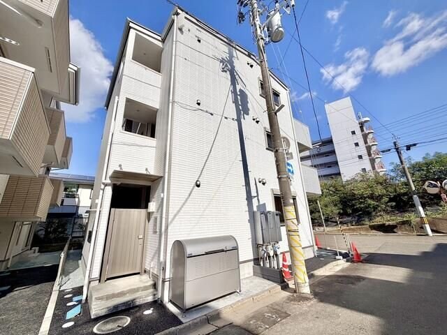 シャイニングパレス宮城野原の物件外観写真