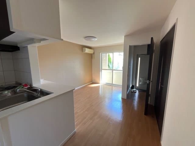 ルミナスガーデンAの物件内観写真