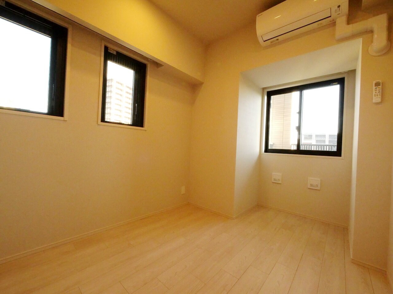 シーズンフラッツ青葉通一番町の物件内観写真